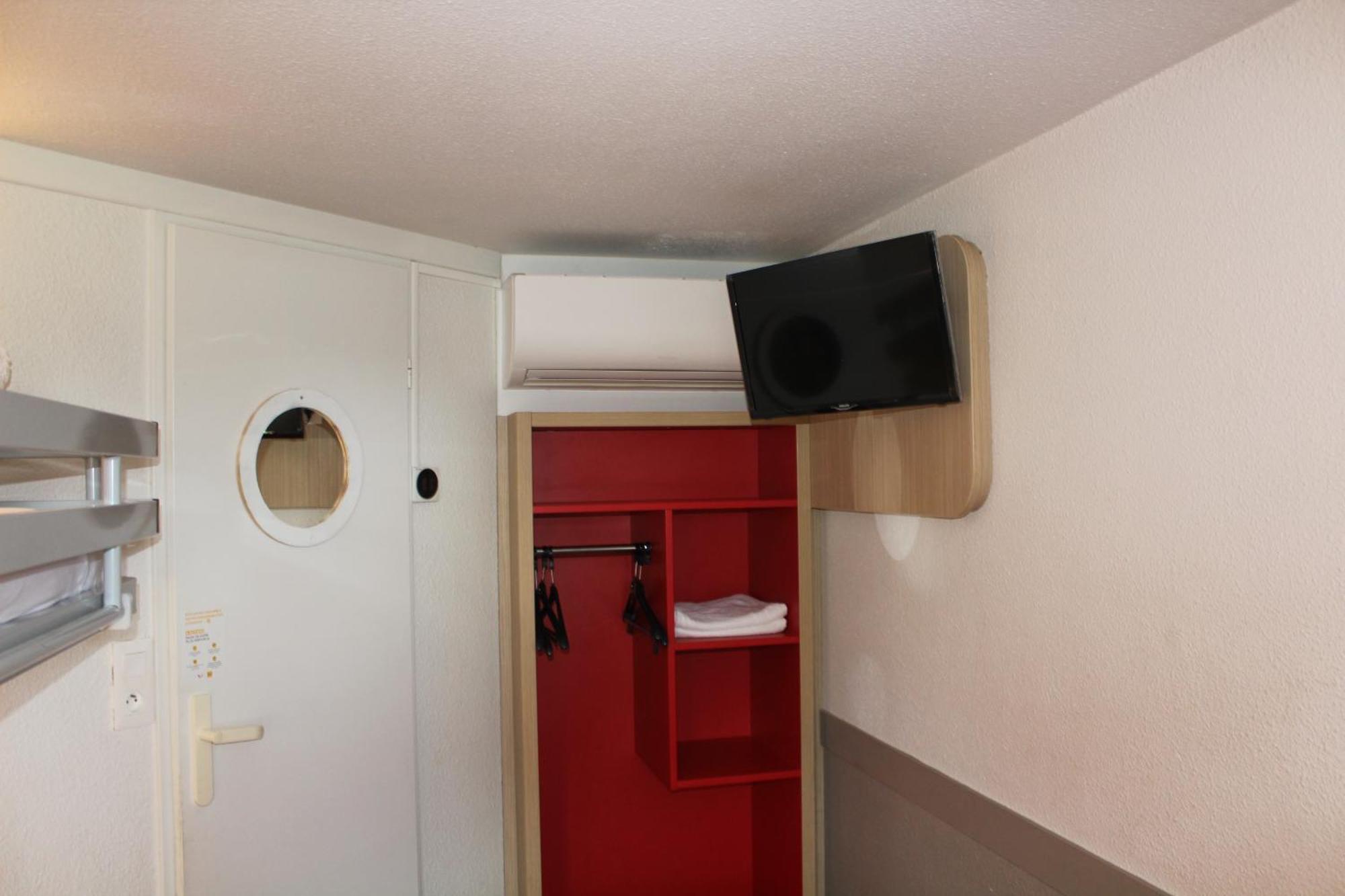 Premiere Classe St Quentin En Yvelines Elancourt Trappes Bagian luar foto