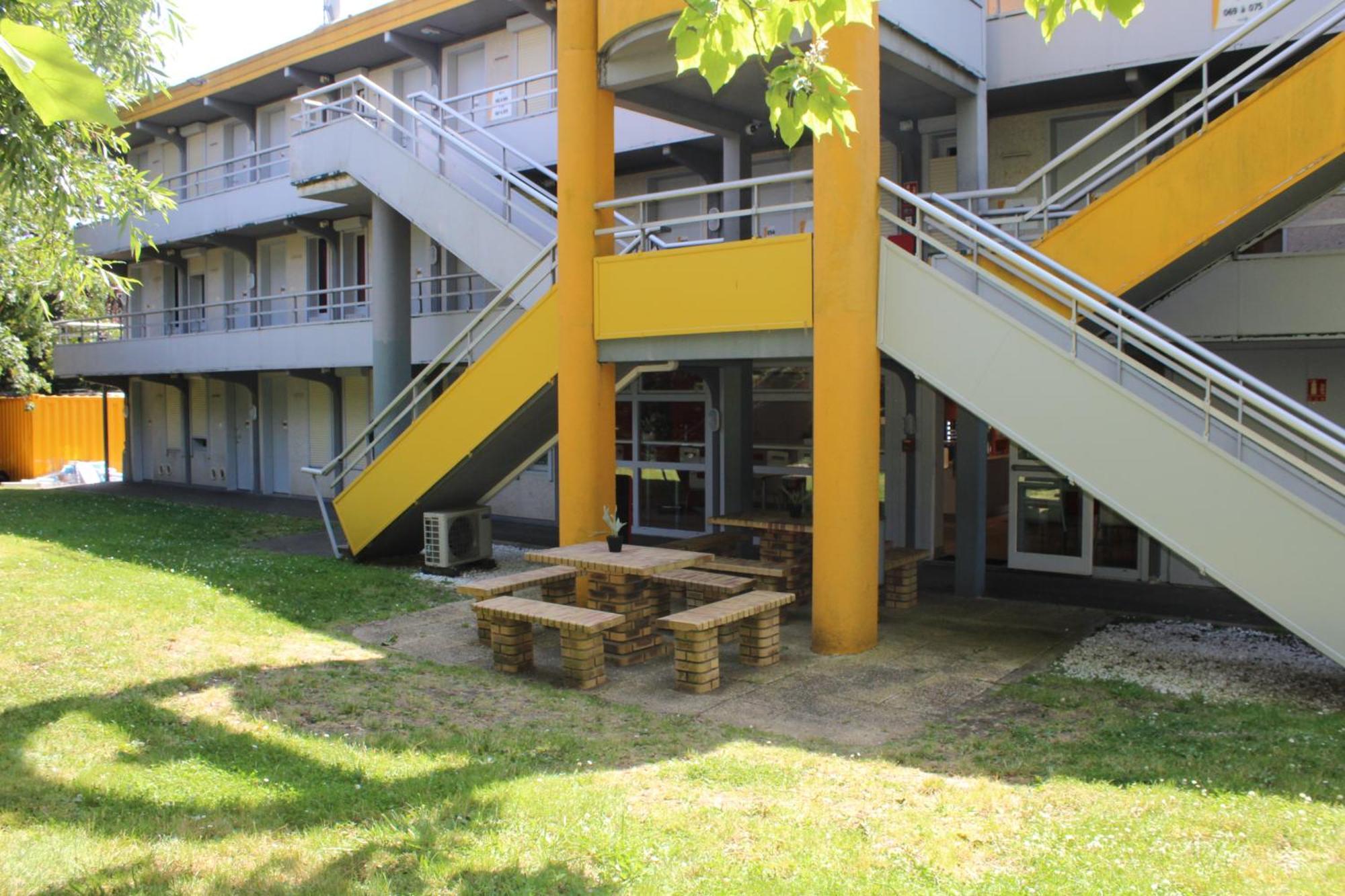 Premiere Classe St Quentin En Yvelines Elancourt Trappes Bagian luar foto
